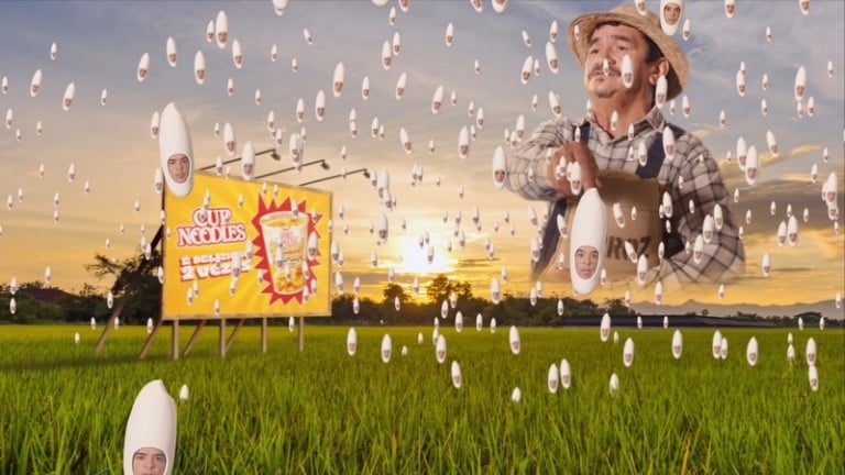 Nissin mostra como Cup Noodles pode ser delicioso duas vezes