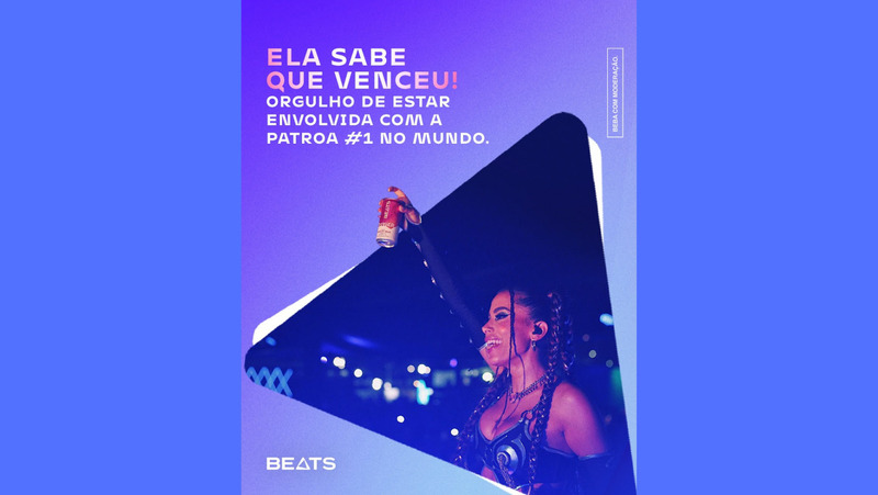 Beats homenageia Anitta pela conquista do #1 com Envolver