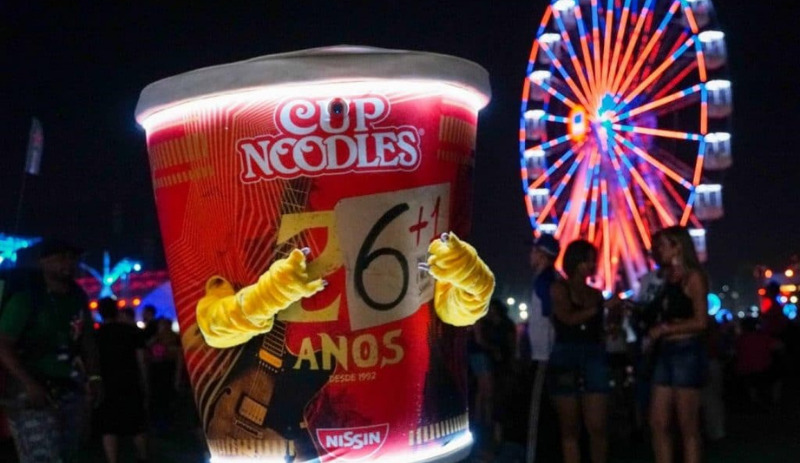 Cup Noodles é miojo oficial do Rock in Rio 2022