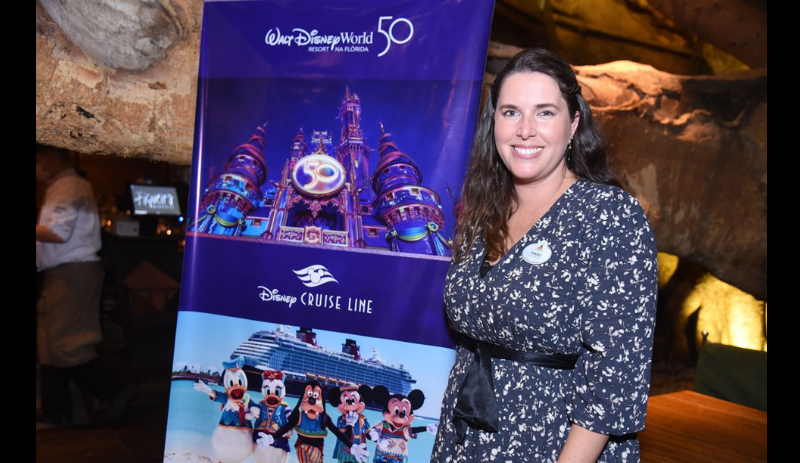 Manoela Gentil lidera Estratégia de Marketing na Disney Destinations