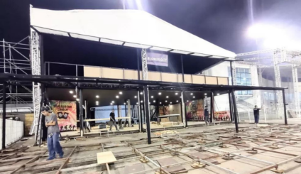 É carnaval! Montagem de camarotes em fase final no Anhembi