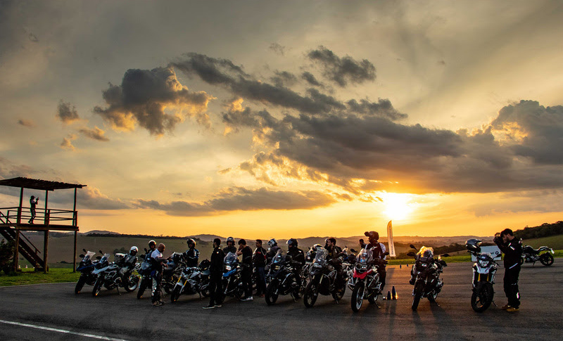 BMW Rider Experience oferece maratona de eventos sobre duas rodas