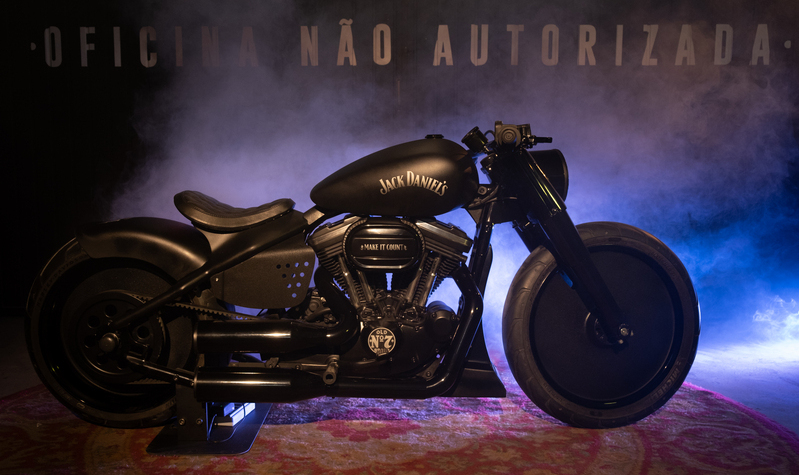 Jack Daniel’s e Shibuya Garage customizam Harley Davidson