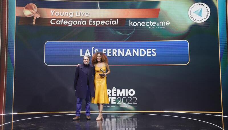 Laís Fernandes recebe Megafone de Ouro no Young Live