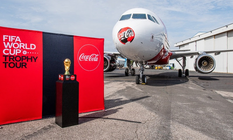 Coca-Cola realiza Tour da Taça da Copa do Mundo no Brasil