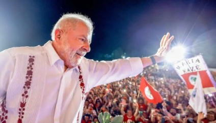 Lula vence eleição 2022 e volta a ser presidente do Brasil