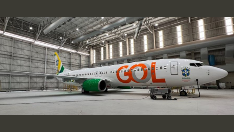 GOL decora aeronave com arte em homenagem às conquistas da Seleção Brasileira