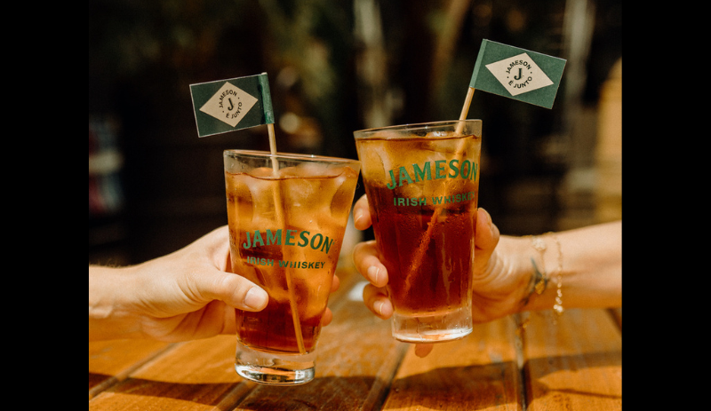 Jameson Irish Whiskey celebra conquistas de outras copas com drinks temáticos