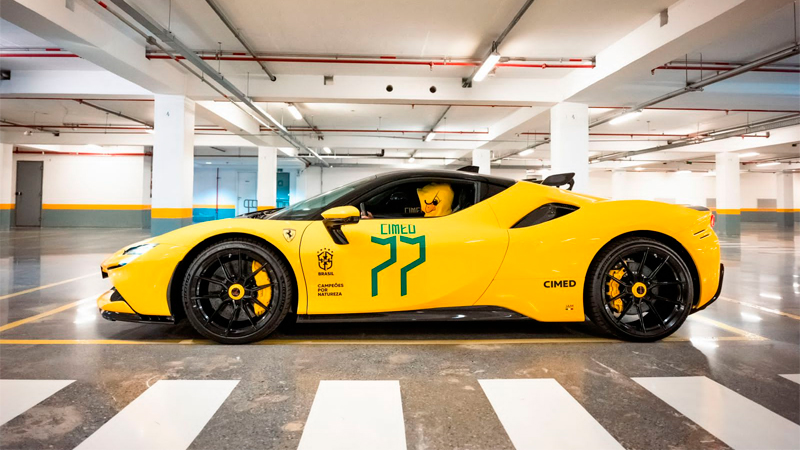 Cimed personaliza carros de luxo em homenagem à Copa do Mundo