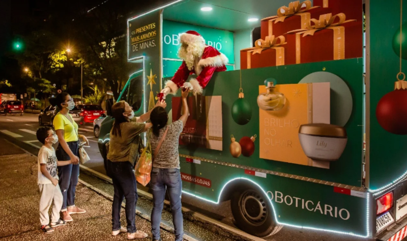 Caminhão itinerante do Boticário promove amor e beleza do Natal em 9 cidades de Goiás