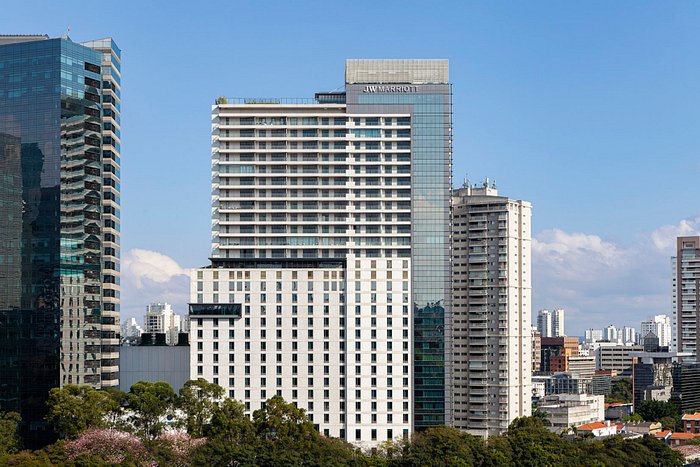 JW Marriott Hotel se une à Champions League Experience em ação para fãs de futebol