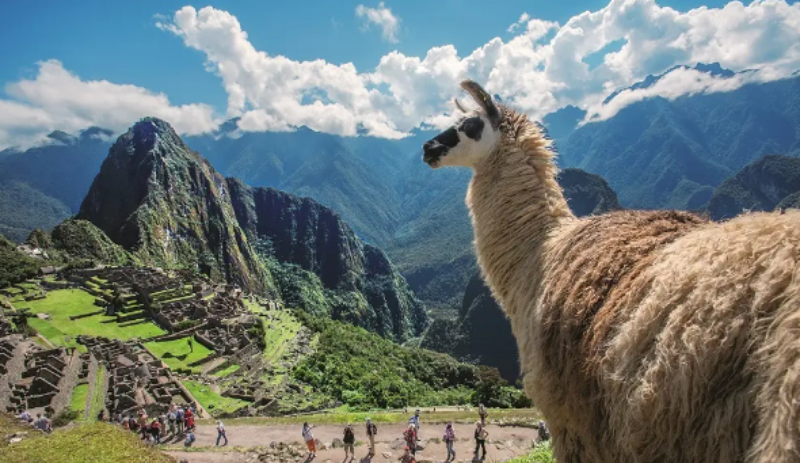 Machu Picchu suspende atividades para segurança de turistas e da população