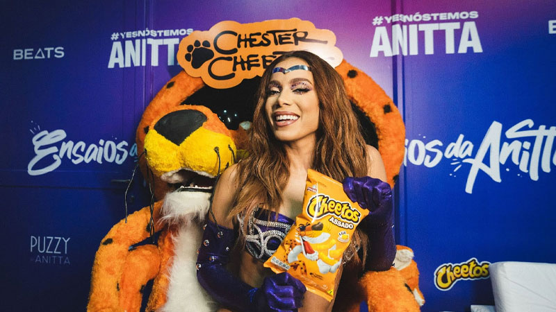 Cheetos fez ação de verão no ritmo do Carnaval com Anitta