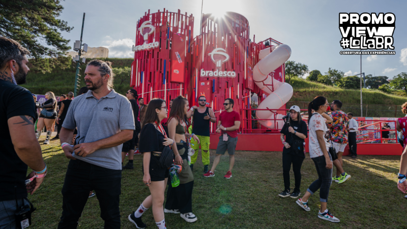 Bradesco teve espaço com criação de conteúdo e water station no Lollapalooza Brasil 2023