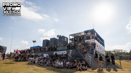 Adidas teve espaço para público personalizar o look no Lollapalooza Brasil