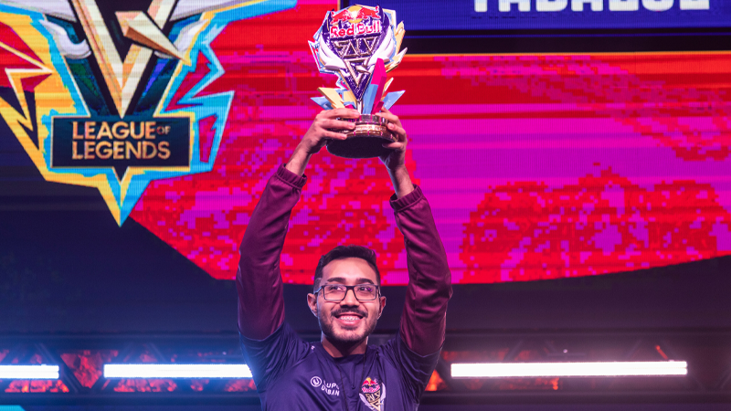 Tadalol bate antigos campões e vence o Red Bull Solo Q