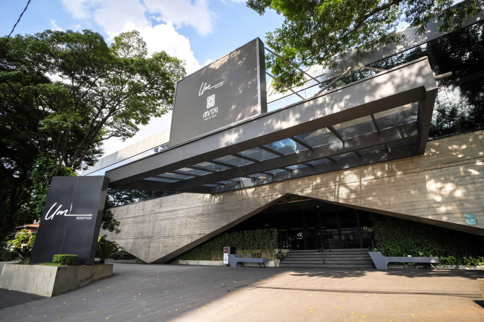 Um Rooftop é o cenário para entrega do Prêmio Live 2023