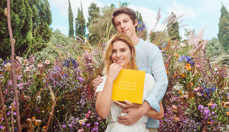 L'Occitane en Provence lança campanha de Dia das Mães com Carolina Dieckmann e seu filho José