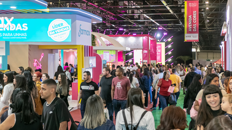 Beauty Show tem estreia marcada por filas, produtos esgotados e muitos descontos