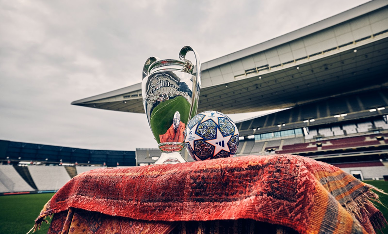 Arena Centauro recebe a taça da UEFA Champions League