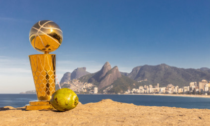 Troféu da NBA visitou pontos turísticos no Rio de Janeiro