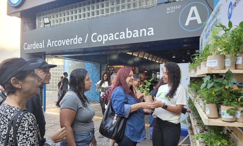 MetrôRio distribuiu mudas de plantas em ação da Semana do Meio Ambiente 