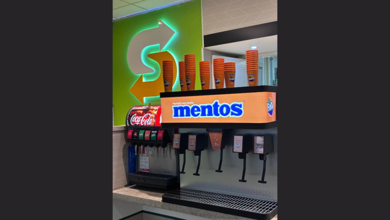 Perfetti Van Melle lança máquina de Mentos Fanta no Subway