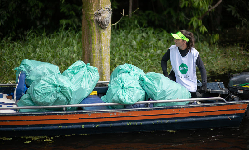 Sprite realizou ação de limpeza na desembocadura do Tarumã em Manaus