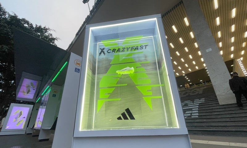 Adidas faz ação de lançamento da nova chuteira X Crazyfast