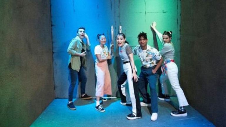 Disney+ promove watch party no TikTok com apresentadores do Art Attack: Modo Desafio