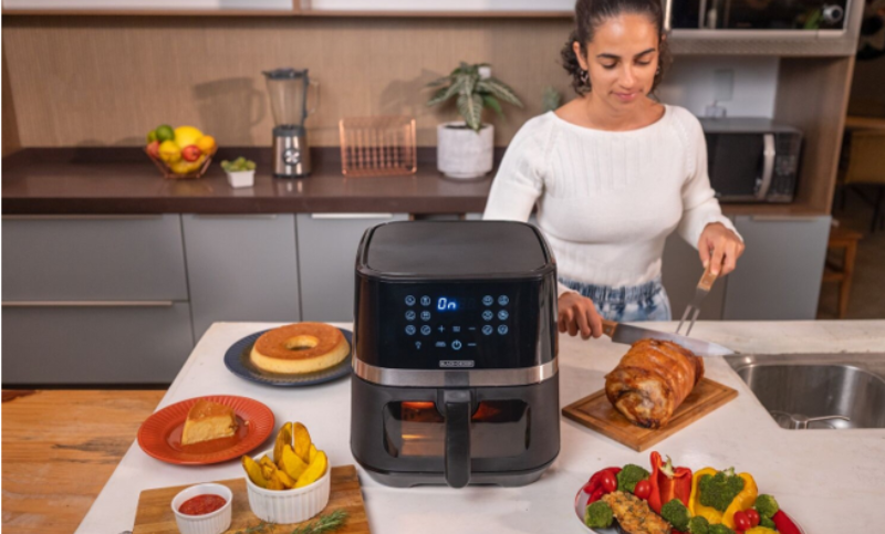 BLACK+DECKER lança airfryer digital tamanho família