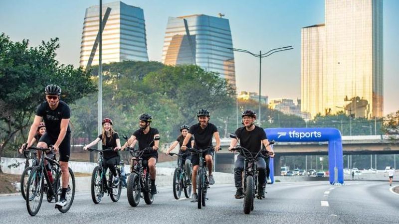 Track&Field Experience realiza passeio ciclístico em São Paulo