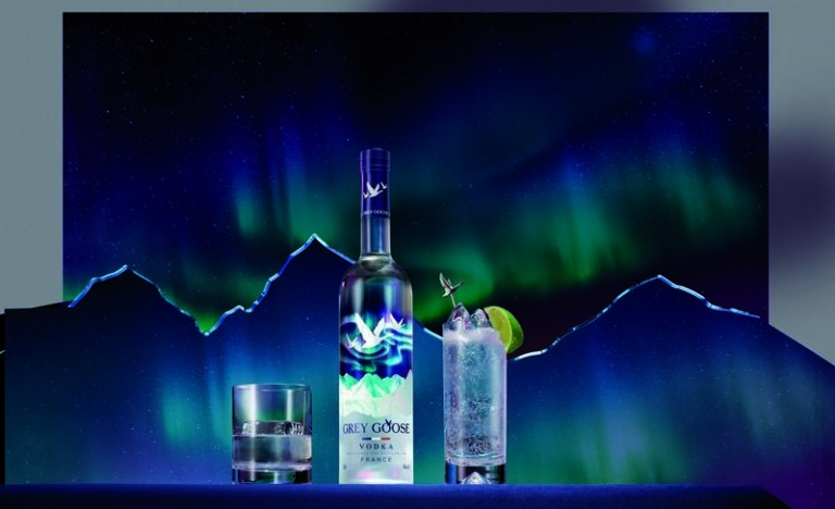 Grey Goose apresenta garrafa de edição limitada inspirada na Aurora Boreal