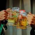 Spaten apresenta caneca que libera experiências no camarote da Oktoberfest Blumenau