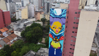 Veloe apoia arte urbana com nova empena em graffiti em São Paulo