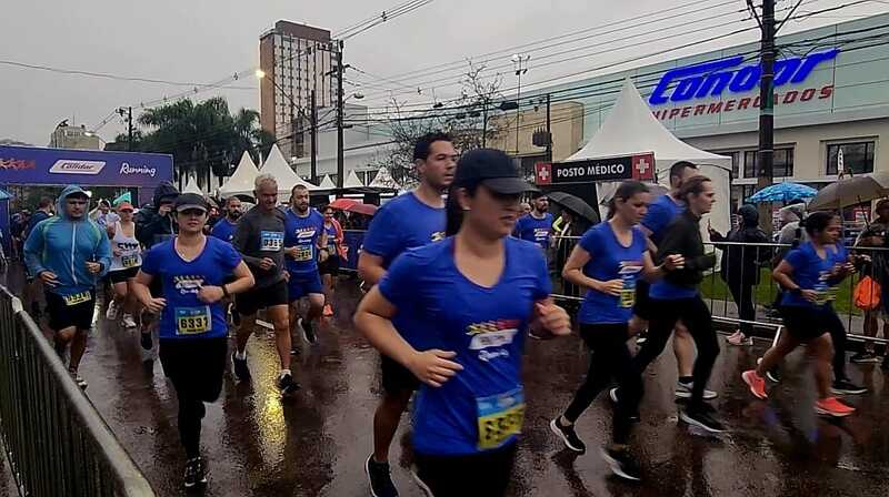 Condor Running Curitiba reuniu milhares de corredores nas ruas da cidade