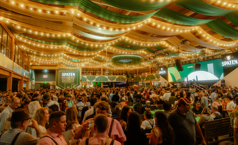 Guru assina principais ações de brand experience da Oktoberfest Blumenau 2023