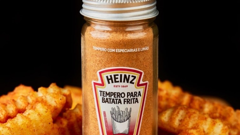 Kraft Heinz une suas marcas pela primeira vez em produto
