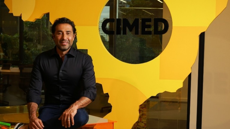 Cimed anuncia Yellow Friday com descontos de até 50%