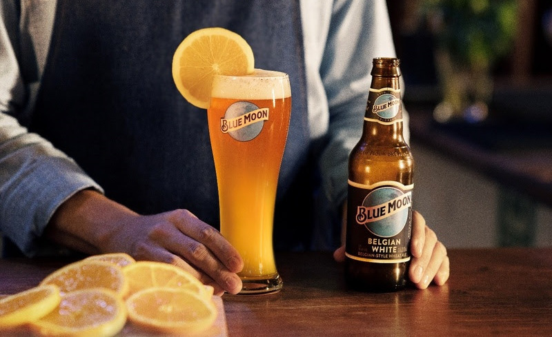 Blue Moon promove experiências em torno do serviço perfeito da cerveja