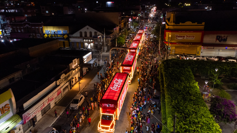 Solar Coca-Cola prepara maior Caravana de Natal da história da fabricante