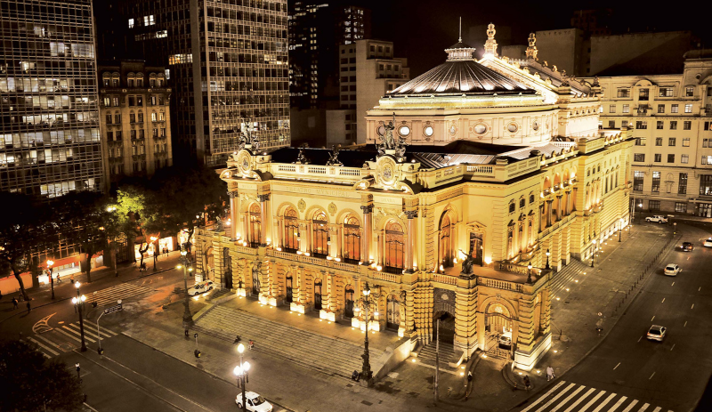 11 de Outubro - Dia do Teatro Municipal