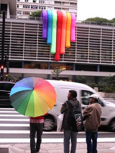 Olla com ação promo na Parada GLBT