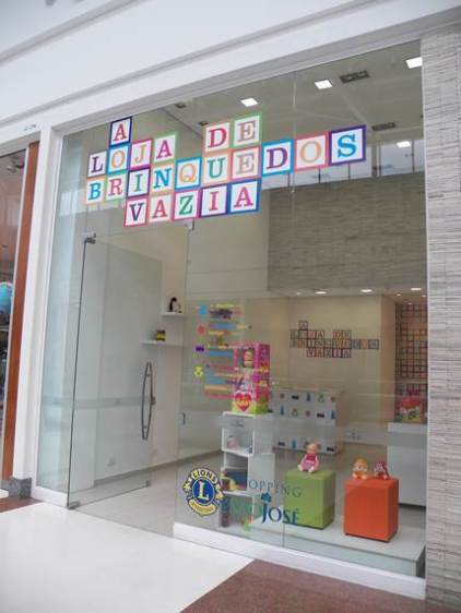 Loja de Brinquedos Vazia é instalada no São José 