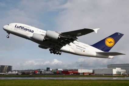 Lufthansa comemora marca de 100.000 fãs no Facebook