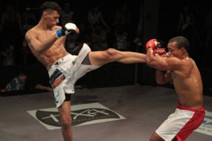 SportBar promove lutas de MMA no happy hour