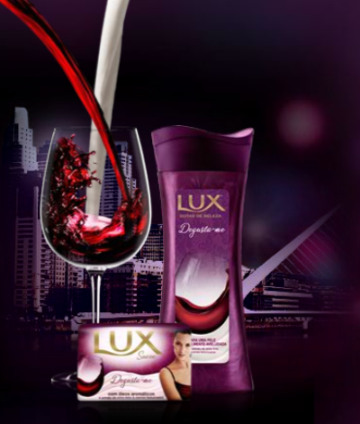 Aguçando os sentidos na promoção do LUX Aguçando os sentidos na promoção do LUX