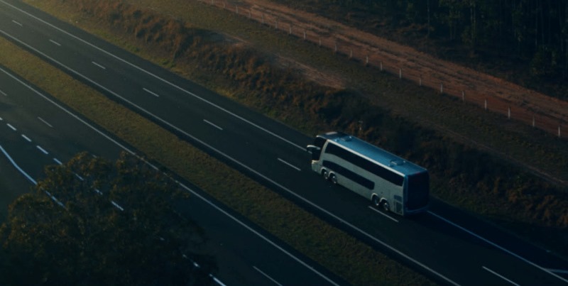 Mercedes-Benz cria o movimento 'Vá de ônibus, vá seguro'