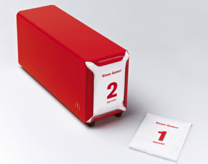 MCDonald's transforma porta-guardanapos em calendário