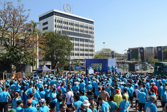 Mercedes-Benz incentiva prática de esportes com evento